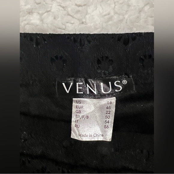 Venus Black Lace Ruffle Skirt | Size 16 | High-Low Layered Hem - Picture 2 of 4